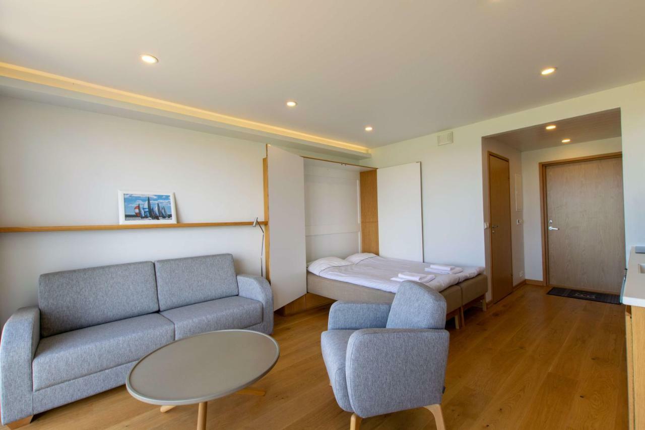 Modern Sea View Apartments By Villa Kuus Solme Kuressaare Esterno foto
